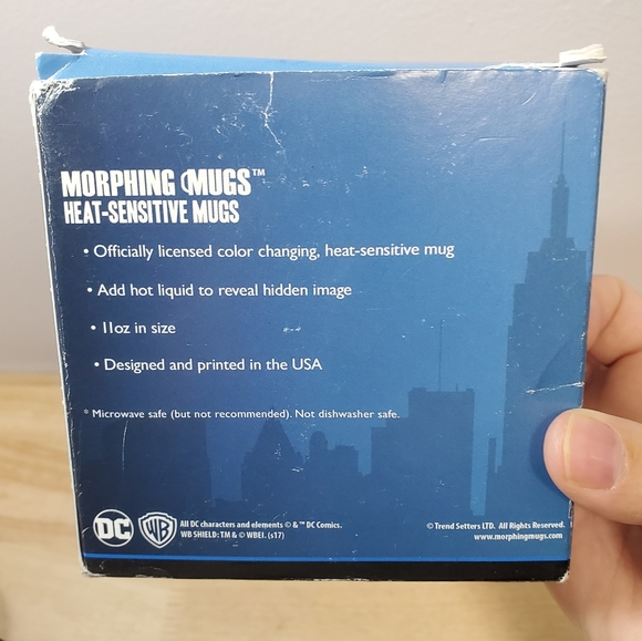 DC Comics Aquaman Color Changing Coffee Mug - Picture 8 of 8